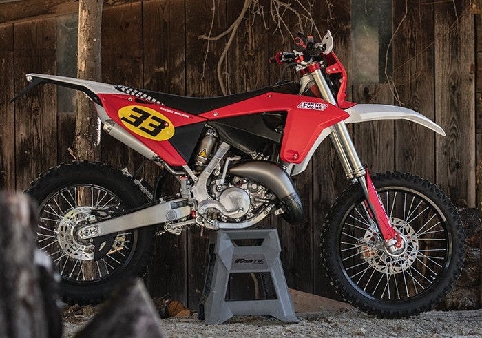 Fantic Motor: l'edizione speciale della XE 125 Six Days